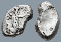 ACHAEMENID EMPIRE. Time of Artaxerxes II to Artaxerxes III (Circa 375-340 BC). Sardes.
AR Siglos (16mm 5,5g)
Obv: Persian king in kneeling-running s...