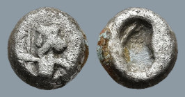 ACHAEMENID EMPIRE. Time of Artaxerxes I to Artaxerxes III (Circa 455-340 BC)
AR 1/10 Siglos (?) (6,3mm 0,46g)
Obv: Upper torso of Persian king or he...
