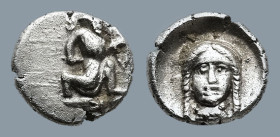PERSIA. Achaemenid Empire. Uncertain mint in Cilicia. (4th century BC)
AR Tetartemorion (6,1mm 0,21g)
Obv: Persian king or hero in kneeling-running ...