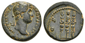 HADRIAN (117-138). Semis. Rome.
Obv: HADRIANVS AVGVSTVS P P.
Laureate head right.
Rev: COS III / S - C.
Legionary eagle to right and two standards. 4,...