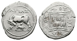 Illyria. Apollonia, circa 229-100 BC. AR Drachm (Silver, 19 mm, 3.11 g.). ΑΓΙΑΣ (Agias) and ΚΑΔΟΣ (Kados), magistrates. AΓΙAΣ above, cow standing left...