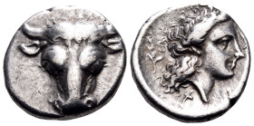 PHOKIS, Federal Coinage. Circa 357-354 BC. Triobol (Silver, 14 mm, 2.66 g, 11 h), struck under Philomelos. Facing bull's head. Rev. Φ-Ω Laureate head ...