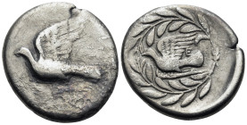SIKYONIA. Sikyon. Circa 340-335 BC. Drachm (Silver, 20 mm, 5.37 g, 9 h). [Σ-I] Dove alighting to left. Rev. Dove flying to left; above tail, E; all wi...