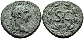 SYRIA, Seleucis and Pieria. Antioch. Trajan, 98-117. (Bronze, 30 mm, 17.50 g, 1 h). ΑΥΤΟΚΡ ΚΑΙC ΝΕΡ ΤΡΑΙΑΝΟC CΕΒ ΓΕΡΜ ΔΑΚ laureate head of Trajan to r...