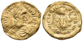 Justinian I, 527-565. Tremissis (Gold, 15 mm, 1.48 g, 6 h), Constantinople. D N IVSTINI-ANVS P P AVG Diademed, draped and cuirassed bust of Justinian ...