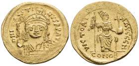Justin II, 565-578. Solidus (Gold, 20.5 mm, 4.51 g, 7 h), Constantinople, H = 8th officina. D N IVSTI-NVS PP AVI Diademed, helmeted and cuirassed bust...