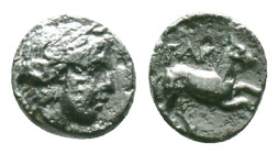 TROAS. Gargara. Ae (Circa 400-284 BC).Obv: Laureate head of Apollo right.Rev: ΓAP. Horse prancing right. Reference :Condition: Very Fine