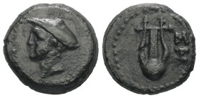 Thrace, Sestos. Ae, 3.75 g. - 16.90 mm. Circa 150-100 BC.
Obv.: Head of Hermes left, wearing petasos. Dotted border.
Rev.: ΣΗ; Lyre. Dotted border.
Re...