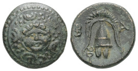 Kings of Macedon, Philip III Arrhidaios. Ae, 3.69 g. 16.25 mm. 323-317 BC. Salamis.
Obv.: Macedonian shield, with facing gorgoneion on boss.
Rev.: B -...