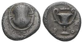 Boeotia, Federal Coinage. AR Hemidrachm, 2.51 g 13.98 mm. Circa 395-340 BC.
Obv: Boeotian shield.
Rev: BO[I]. Kantharos; above, club right; ivy leaf t...