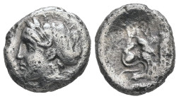 Mysia, Kyzikos, AR Drachm, 2.84 g 14.61 mm. Circa 390-341/0 BC.
Obv: Head of Kore Soteira left, with hair in sphendone.
Rev: [KYZI], Head of lion left...
