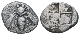 Ionia, Ephesos. AR Drachm, 3.14 g 15.41 mm. Circa 500-420 BC.
Obv: ΕΦ[EΣION]. Bee.
Rev: Quadripartite incuse square.
Ref: SNG Kayhan 140; SNG von Aulo...