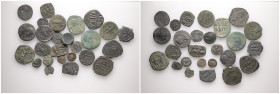 Lot of 26 unclassified See picture. LOT SOLD AS IS, NO RETURNS T-132