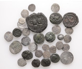 Lot of 32 unclassified See picture. LOT SOLD AS IS, NO RETURNS T-128