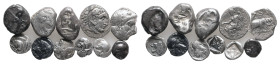 Lot of 11 unclassified See picture. LOT SOLD AS IS, NO RETURNS (T-108 )