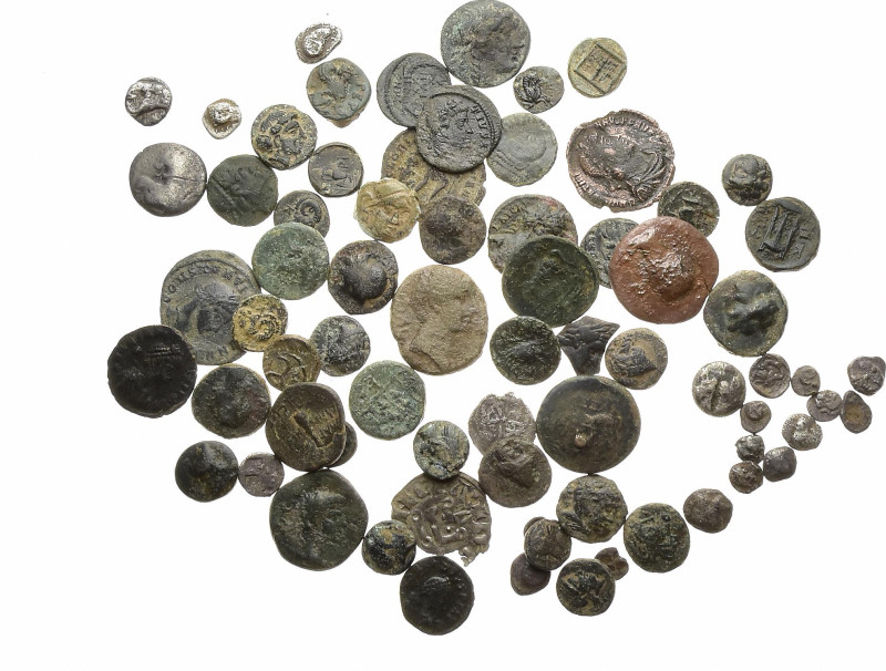 Lot of 72 unclassified See picture. LOT SOLD AS IS, NO RETURNS (T-56 )
