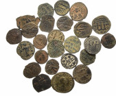 Lot of 25 unclassified See picture. LOT SOLD AS IS, NO RETURNS (T-10 )