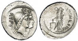 CORDIA. Denario. Roma (46 a.C.). R/ Venus con balanzas, cetro y Cupido detrás; MN. CORDIVS. FFC-603. SB-2. MBC+/EBC-.