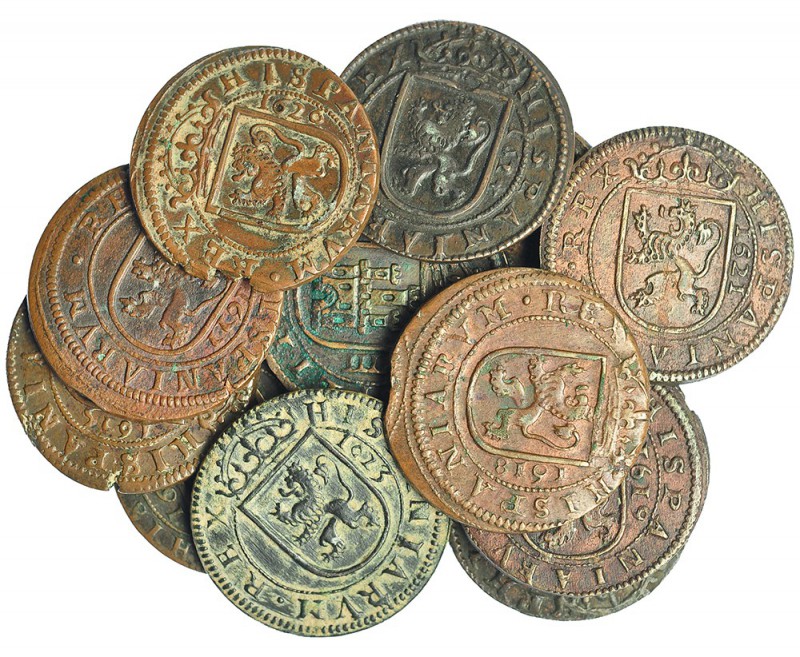 12 monedas de 8 maravedís: 1618 (2). 1619 (2 una con resello XII), 1630, 1621, 1...