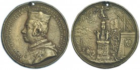 Medalla. Cardenal Portocarrero, virrey de Sicilia. 1678, poco visible bajo el hombro. AE 44mm fundida. V.Q.R.-13915. Agujerito. MBC.