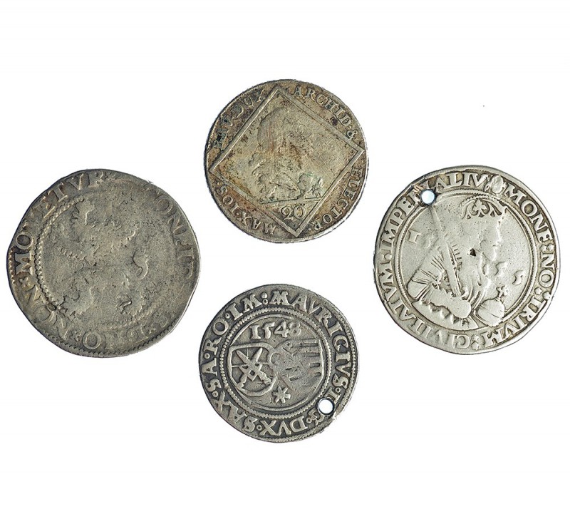 ESTADOS ALEMANES. 4 monedas de plata. 1/2 daalder, 1578, Holanda; Baviera 20 kre...