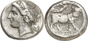 (275-250 a.C.). Italia. Neápolis. Didracma. (S. 309 var) (CNG. I, 454). Raspaduras en anverso. Golpecitos en canto. 6,85 g. (MBC).