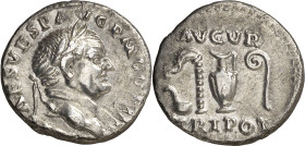 (72-73 d.C.). Vespasiano. Denario. (Spink 2282) (S. 45) (RIC. 356). Leve grieta. Ex Numismatik Naumann 02/04/2023, nº 580. 2,61 g. MBC+.
