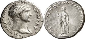 (107 d.C.). Trajano. Denario. (Spink 3127) (S. 84) (RIC. 127 var). Rayitas en anverso. 3,48 g. (MBC+).