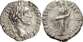 (153-154 d.C.). Antonino pío. Denario. (Spink falta) (S. 519c var) (RIC. 234 var). Metal rugoso. 2,41 g. (MBC+).