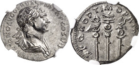 (113 d.C.). Trajano. Denario. (Spink 3170) (S. 577a) (RIC. 294). Anv.: IMP. TRAIANO AVG. GER. DAC. P. M. TR. P. COS. VI P. P. Su busto laureado y drap...