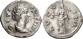 (después 147 d.C.). Faustina madre. Denario. (Spink 4587) (S. 108) (RIC. 368). Anv.: DIVA FAVSTINA. Su busto drapeado. Rev.: AVGVSTA. Vesta velada en ...