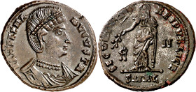 (329 d.C.). Helena. Alejandría. AE 20. (Spink 16632) (Co. 12) (RIC. 53). Anv.: FL. HELENA AVGVSTA. Su busto diademado y drapeado. Rev.: SECVRI(T)AS RE...