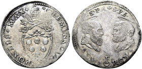 Roma. Clemente VII (Giulio de’Medici), 1523-1534 

Doppio giulio, AR 7,55 g. CLEMEN VII – PONT MAX Stemma sormontato da triregno e chiavi decussate;...