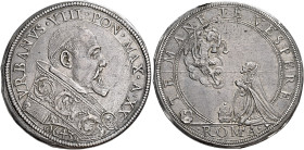 Roma. Urbano VIII (Maffeo Barberini), 1623-1644 

Piastra anno XX/1643, AR 32,18 g. VRBANVS VIII PONT MAX AN XX Busto, a d. con piviale ornato a fio...
