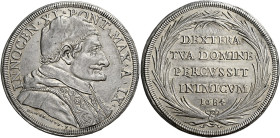 Roma. Innocenzo XI (Benedetto Odescalchi), 1676-1689 

Piastra anno IX/1684, AR 31,93 g. INNOCEN XI PONT MAX A VIII Busto a d. con camauro, mozzetta...