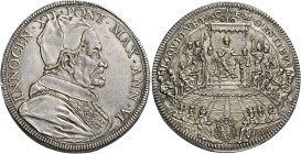 Roma. Innocenzo XII (Antonio Pignatelli), 1691-1700 

Piastra anno VI/1696, AR 31,93 g. INNOCEN XII PONT MAX ANN VI Busto a d. con camauro, mozzetta...