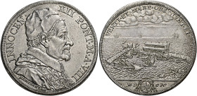 Roma. Innocenzo XII (Antonio Pignatelli), 1691-1700 

Piastra anno VIII/1699, AR 32,07 g. INNOCEN XII PONT M A VIII Busto a d. con camauro e stola o...