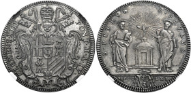 Roma. Clemente XIII (Carlo Rezzonico), 1758-1769 

Testone anno IV/1761, AR. CLEMENT XIII – PONT M A IV Stemma sormontato da triregno e chiavi decus...
