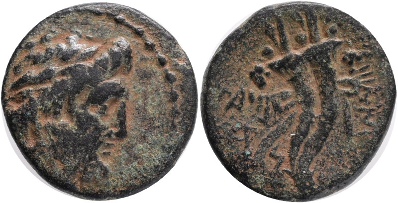 PHOENICIA, Marathos. 130/29-24/3 BC. Æ, Obv.: Laureate head of Zeus right Rev.: ...