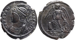 CONSTANTINE I. 307-337 AD. Follis. 332-333 AD. Trier. Commemorative series. (Ric-VII 548). Anv.: CONSTANTINOPOLIS, laureate and helmeted bust of Const...