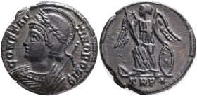 CONSTANTINE I. 307-337 AD. Follis. 332-333 AD. Trier. Obv.: CONSTANTINOPOLIS, laureate and helmeted bust of Constantinopolis to left, wearing imperial...