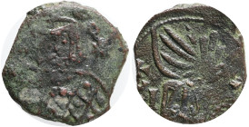 Byzantine, Leo V (813-820). Æ 40 Nummi Syracuse. Crowned facing bust of Leo, wearing loros, holding cross potent; Λ and cross to r. R/ Crowned facing ...
