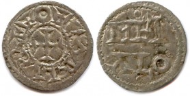 CHARLES III LE SIMPLE fils de Louis le Bègue
 3 janvier 898 - 30 juin 922
Denier d’argent de Melle.(1,28 g)