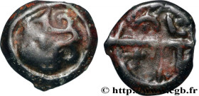 DUROCASSIS (Area of Dreux)
Type : Potin 
Date : c. 80-50 AC. 
Mint name / Town : Dreux (28) 
Metal : potin 
Diameter : 16  mm
Orientation dies : 9  h....