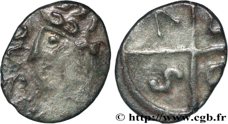 GALLIA - RHONE VALLEY
Type : Obole DVRNA AVSC 
Date : c. 40 AC. 
Metal : silver ...