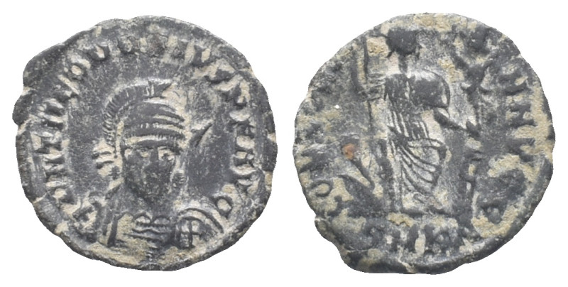 Theodosius II (402-450). Æ (18mm, 1.54g). Cyzicus, 401-3. Pearl-diademed, helmet...