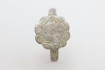 Medieval Silver Ring with Flower Motif, Circa
12th - 14en Century AD