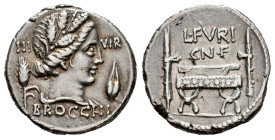 Furius. L. Furius Cn. f. Brocchus. Denarius. 63 BC. Rome. (Ffc-736). (Craw-414/1). (Cal-607). Anv.: Bust of Ceres right, but lock of hair falls down n...