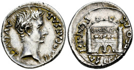 Augustus. P. Carisius. Denarius. 25-23 BC. Emerita Augusta (Mérida). (Ffc-247). (Ric-9a). (Cal-394). Anv.: IMP. CAESAR AVGVST bare head of Augustus ri...