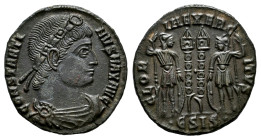 Constantinus I. Follis. 335-336 AD. Siscia. (Ric-252 var.). Anv.: CONSTANTINVS MAX AVG. Rosette-diademed, draped and cuirassed bust to right. Rev.: GL...